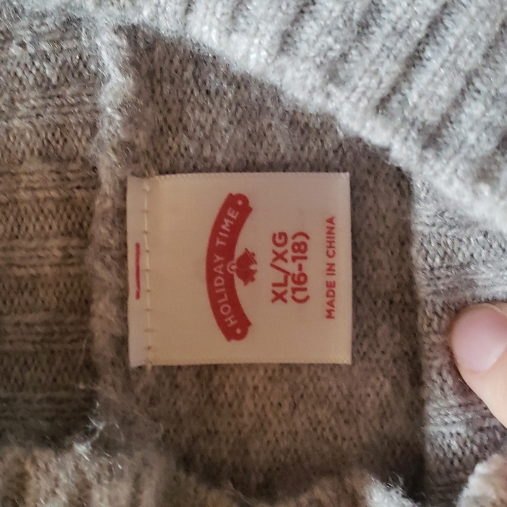 Holiday Time XL 16 18 fuzzy sweater sparkle grey white Christmas fairisle - Picture 3 of 4